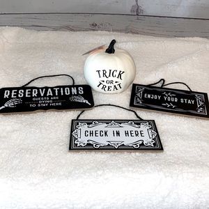 Halloween signs and pumpkin